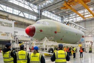 airbus a inaugurat la toulouse a doua linie de asamblare a avioanelor a320 modelul cu cele mai mari vanzari din lume 6a369cb610a7f