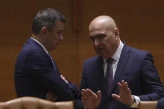 bolojan sustine ca are o relatie civilizata cu grindeanu dar nu il va sustine pentru functia de premier 6a4425b2a4a6a
