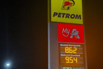 carburantii s au scumpit azi matematic cu cat a crescut taxarea statului dupa ce a expirat starea de criza benzina deloc si motorina cu 36 de bani pe litru 6a4433bf2f256