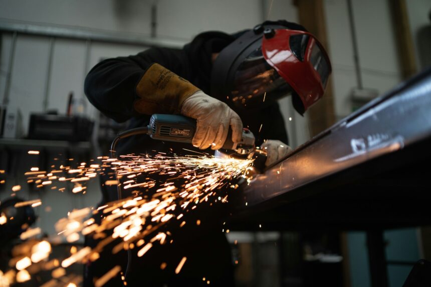 fabrici si linii de productie noi program de ajutor de stat cu peste 53 miliarde de lei pentru industrie aprobat de guvern 6a3544a90d7b4