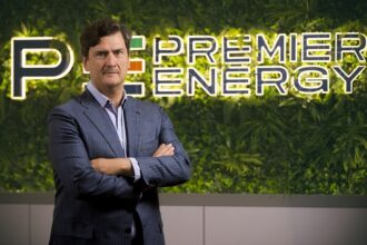 imprumut urias premier energy ia credit de 825 milioane de euro pentru finantarea achizitiei distributie energie oltenia finantare punte de la j p morgan si unicredit 6a3b77cd91084