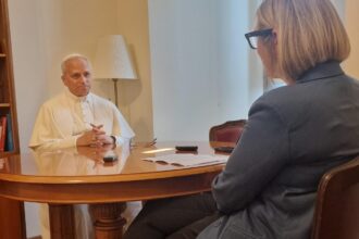 mediul digital sporeste indiferenta fata de cei saraci afirma papa leon al xiv lea 6a3559360d75d