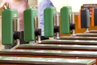 metrou suspendat metrorex anunta intreruperea temporara a circulatiei intre statiile 1 mai si jiului 6a391b1f21bc6