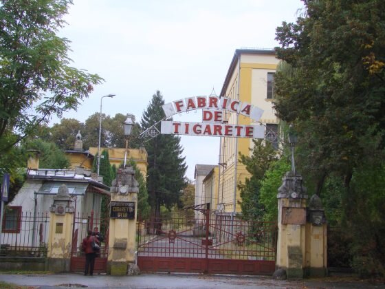 sase cladiri monument ale fostei fabrici de tigarete din sfantu gheorghe unde se fabricau cele mai bune tigari carpati vor fi reamenajate si transformate intr un centru de joaca stiintifica 6a355368d51d6