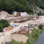 video autostrada a1 sibiu pitesti imagini noi cu lucrarile la ecoductul calinesti care va traversa dn7 calea ferata si raul olt 6a3551d0b9cdc