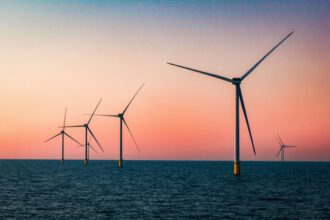 cifrele care ne rusineaza polonia tara carbunelui produce deja energie eoliana in marea baltica dupa ce a pus fotovoltaice mai mult decat toata puterea instalata a romaniei la n 6a55fffed4f98