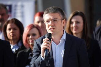 doi oameni cheie din guvernul bolojan au fost amendati substantial de amepip cat vor trebui sa plateasca alecandru nazare si irinel darau 6a5faafdcddb3