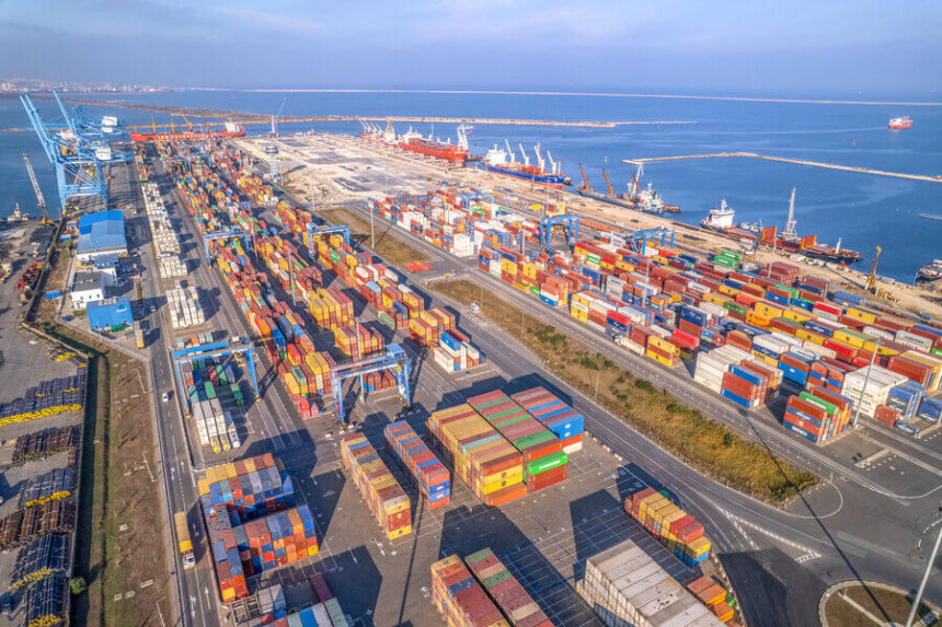 gigantul din emiratele arabe unite dp world modernizeaza terminalul de containere constanta sud cu 25 de milioane de euro de la berd 6a5f3ab7cb213