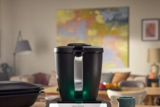 gigantul german vorwerk care produce aparatul de gatit thermomix intra direct in romania 6a464a1e32e52