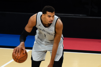 jucatorul de banschet francez victor wembanyama a semnat un nou contract cu echipa san antonio spurs pe o suma uriasa 6a5235a91c5cf