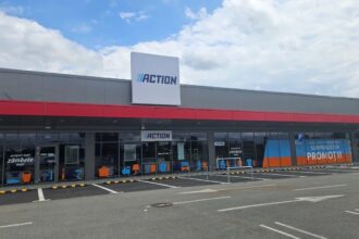 lantul de magazine action cu 1 500 de produse la 5 lei deschide inca un magazin in romania 6a5f2c6bdb091