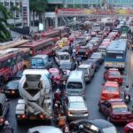 marea britanie noul premier promite ca ieftineste pretul biletelor de autobuz 6a607dd5a3417