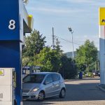 noua scumpire a carburantilor azi dimineata benzina a sarit pragul de 9 lei pe litru motorina se apropie rapid de 10 lei 6a62f6f632105