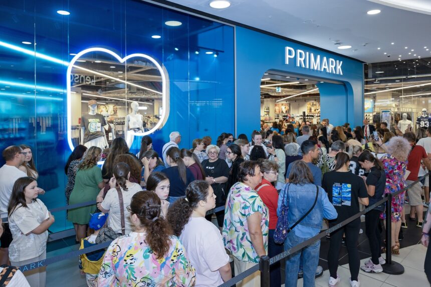 primark a deschis un nou magazin in romania in urma unei investitii de 8 milioane de euro 6a56545dbdda3