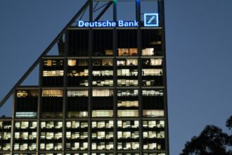 profitul deutsche bank cel mai mare grup bancar din germania aproape de un nivel record in trimestrul doi din 2026 6a69b86ab5d6a