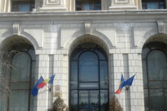 romania fara guvern plin se imprumuta tot mai ieftin in ciuda amenintarilor cu caderea in junk titlurile pe 10 ani la minime 6a4ff556dccc7