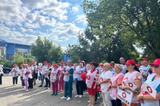 sanitas merge pana la bruxelles cu lupta impotriva legii salarizarii promovate de guvernul demis bolojan demersul sindicatului este sustinut si de psd 6a6b968cb1d95