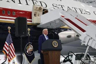 sua ziaristii autori ai articolelor despre avionul prezidential donat de qatar pentru trump chemati in instanta 6a528a0c96d2e