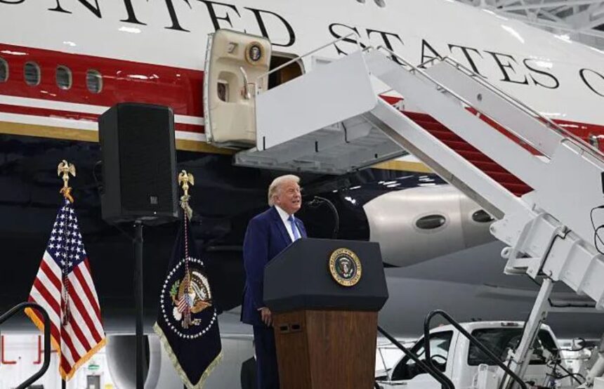 sua ziaristii autori ai articolelor despre avionul prezidential donat de qatar pentru trump chemati in instanta 6a528a0c96d2e