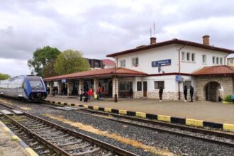 tabel patru din sase operatori de transport feroviar de calatori din romania au inchis anul trecut pe pierdere sindicalisti 6a6a36fce50f4