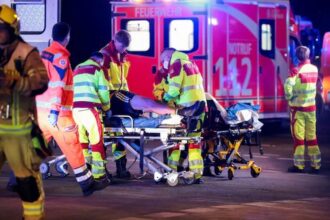 tragedie la berlin un mort si 16 raniti dupa ce o masina a intrat in multime la gay pride 6a65a7b8235ea