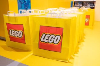 afaceri record pentru gigantul lego in romania in 2025 peste 345 de milioane de lei 6a8d6d0a1aa89