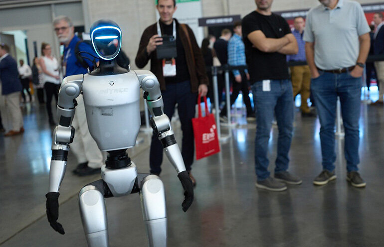 cand vor ajunge robotii umanoizi o normalitate in viata noastra anuntul fondatorului gigantului chinez unitree despre momentul in care fenomenul va ajunge la nivelul pietei de masa 6a86ab56af9a4