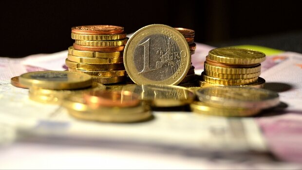 curs valutar negociat pentru toti clientii bcr in george euro dolari si alte 64 de valute cumparate cu reduceri 6a7af80ad5a47