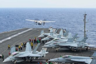 decizie istorica in sua trump a autorizat constructia de nave militare in strainatate si a ordonat revenirea la sistemul de catapulte cu aburi pentru lansarea avioanelor de vanatoare 6a7eb449522a1