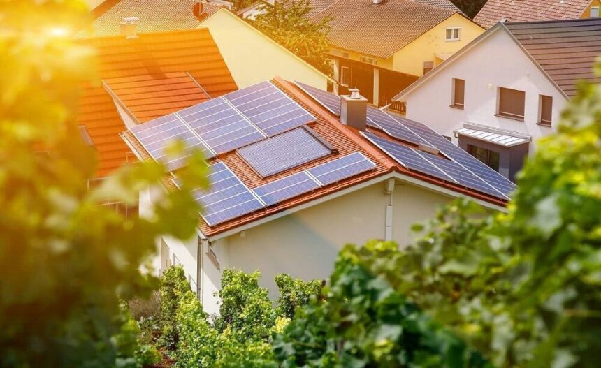 in contextul opririi centralei de la cernavoda seful electrica revine cu apelul catre prosumatori descarcati bateria in retea seara si primiti in plus 04 lei kwh injectat 6a7c65b09381d
