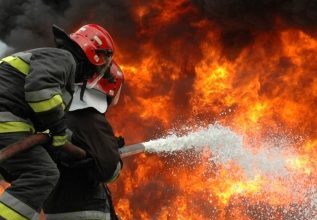 incendiu puternic in portul midia o nava a luat foc video 6a87e0b592307