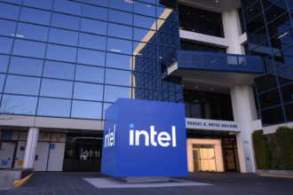 intel lanseaza o vanzare de actiuni de 15 miliarde de dolari 6a79dec9f2af0