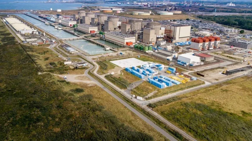 meduzele au oprit trei reactoare ale unei centrale nucleare din franta 6a7b3049454c6