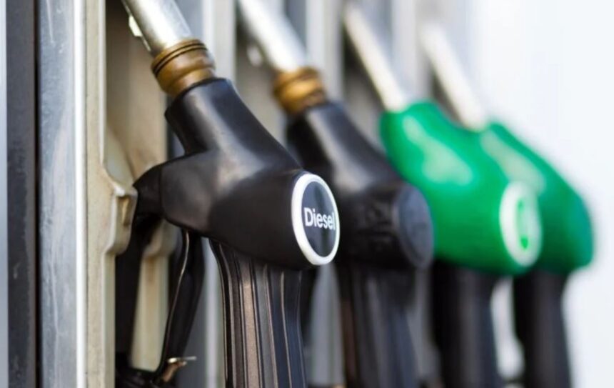 noi scumpiri in benzinariile din romania sunt inevitabile cotatia internationala la motorina a sarit si pragul de 1 400 de dolari pe tona e cel mai mare pret din aprilie incoace 6a859256effcc