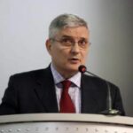 o reducere de taxe si impozite in 2027 ar fi o mare eroare spune presedintele consiliului fiscal daniel daianu 6a7c49c834f71