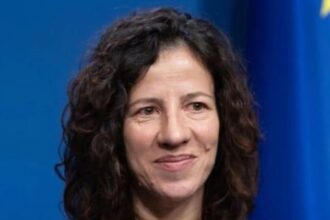 roxana minzatu comisia europeana propune ca ziua de 8 august sa devina ziua europeana de comemorare a victimelor accidentelor de munca 6a76066b7d03a