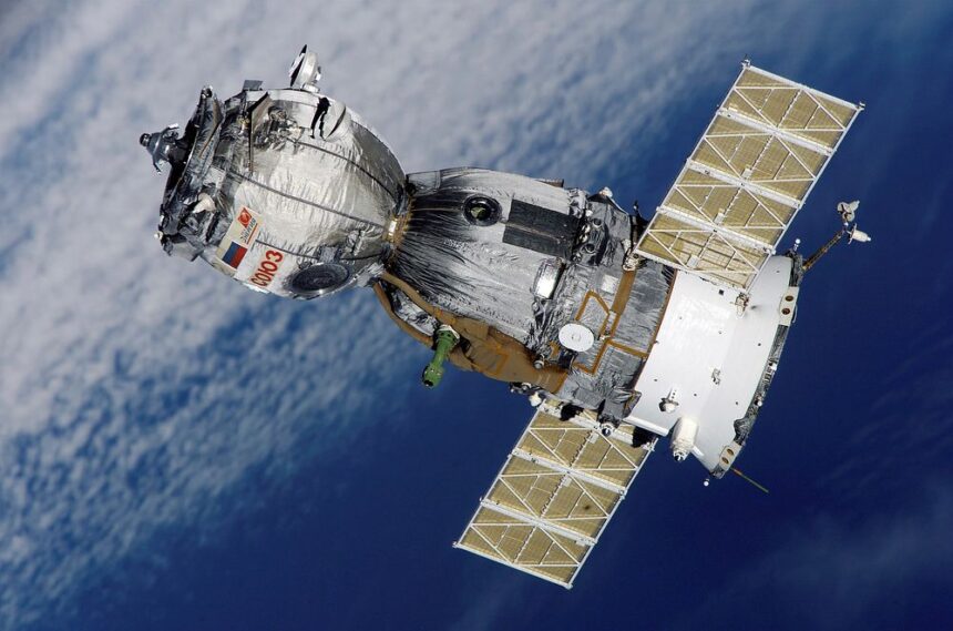 rusia face o mutare in razboiul cosmic ce au anuntat despre noul satelit militar lansat 6a8c29904d1d8