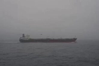 stramtoarea ormuz doar sapte nave au trecut joi prin culoar petrolul s a scumpit 6a87c4857a372