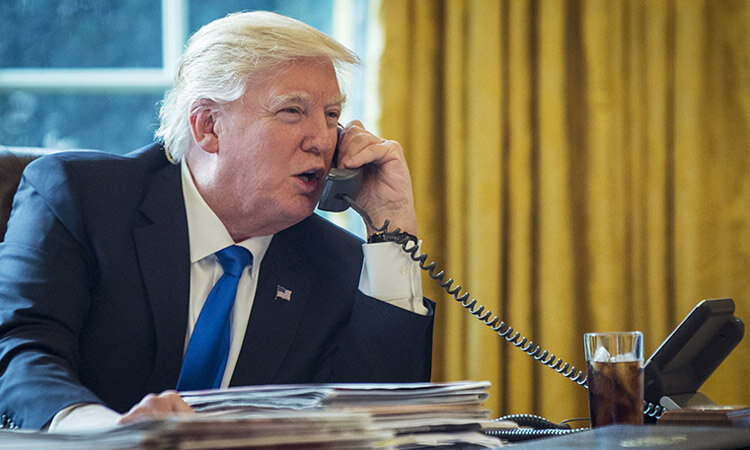 trump bagatelizeaza vizita rara a directorului cia la moscova semi rutina 6a8f04dac58a8