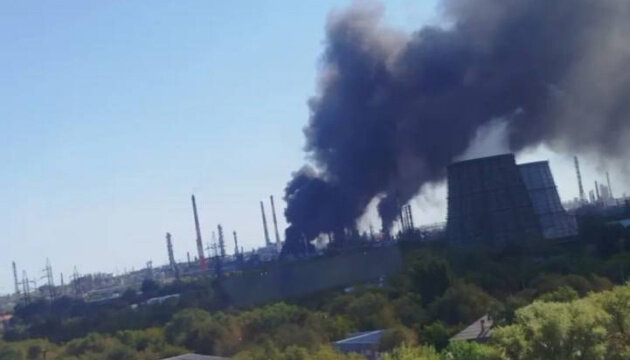 un atac cu drone al ucrainei a scos din functiune o rafinarie de petrol din rusia 6a7dd385599d2