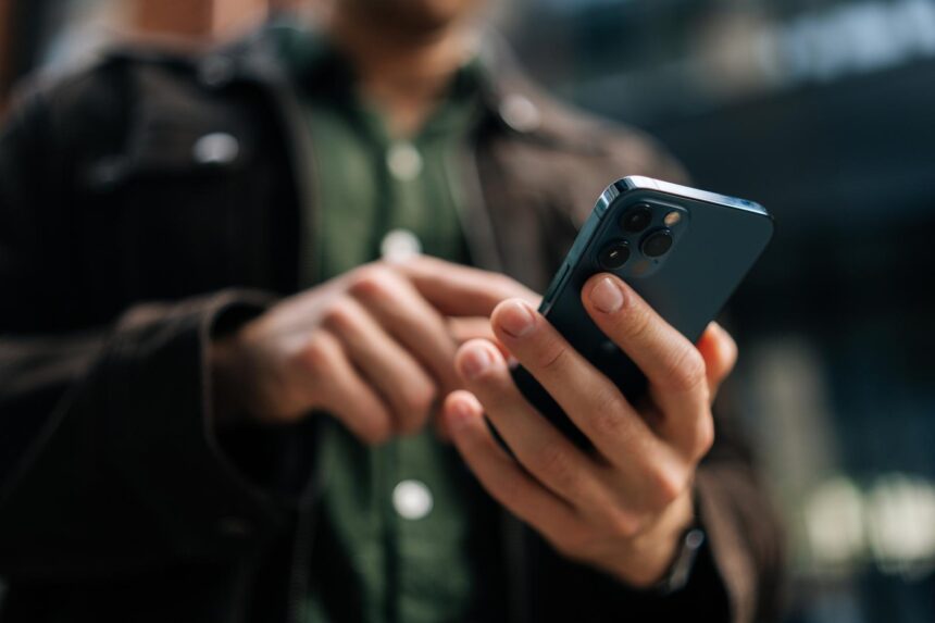 ancom peste 155 milioane de numere de telefon au fost portate in 18 ani 6ad8a089a2592