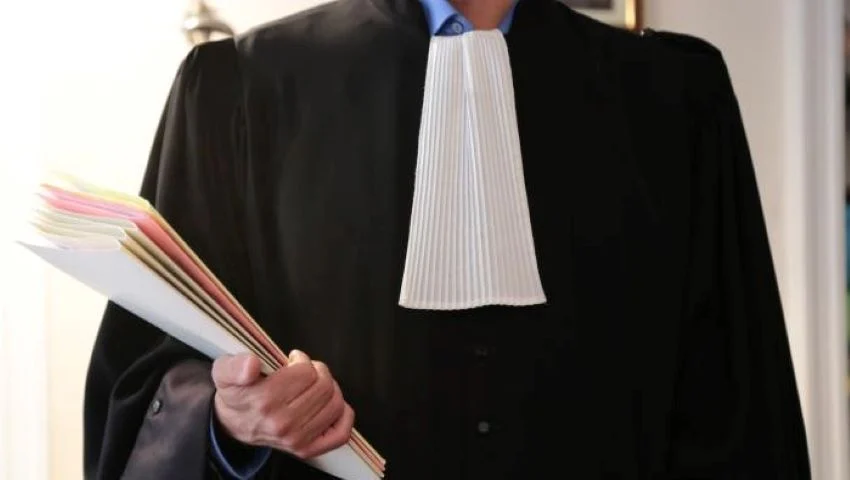 avocatii reactioneaza dupa ce asociatia patronala rbl a contestat vehement proiectul de lege prin care companiilor li se impunea sa lucreze cu juristi pentru actele lor si incearca sa demonteze acuzat 6ad7880c19c78