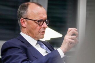 cancelarul german ii cere presedintelui putin de la kiev sa puna capat razboiului sau lipsit de sens 6ac25318ac6f1