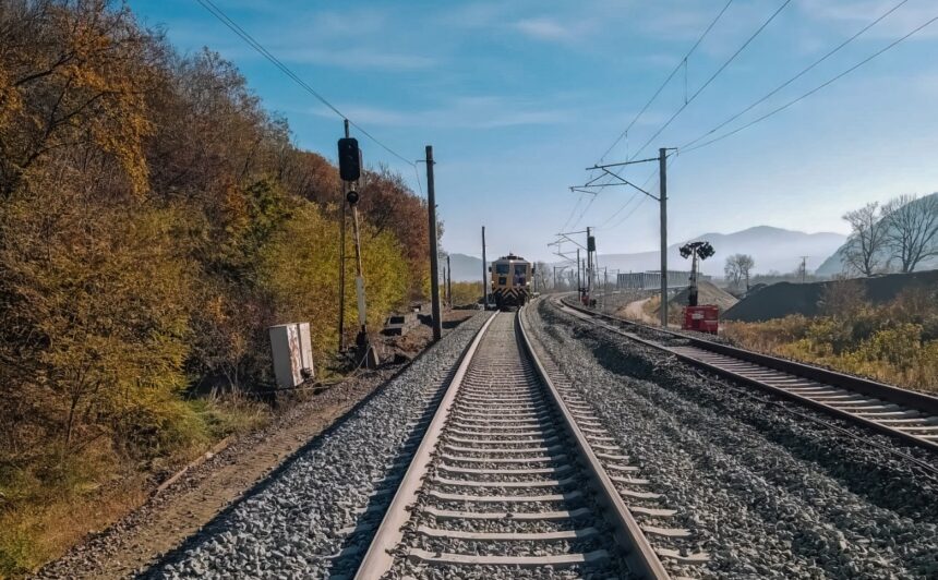 circulatia feroviara a fost reluata pe magistrala bucuresti ploiesti dupa o intrerupere de aproape doua ore 6ac12c9e90de9