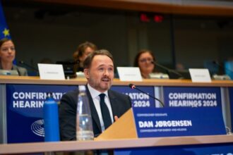 comisia europeana planuieste sa amane cu un an intrarea in vigoare a normelor privind emisiile de metan 6ac54b3e55029