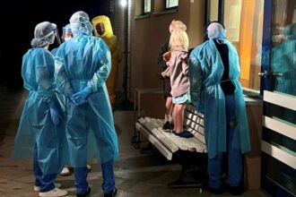 ebola sua introduc o noua obligatie de calatorie pentru toti pasagerii zborurilor internationale inclusiv pentru cei care pleaca din romania 6ade02b9875b8