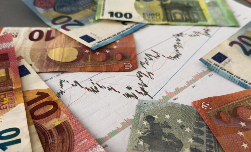 leu euro sau aur cum iti poti proteja mai bine economiile in noul context international 6ace073f8fff3