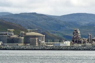 majorarea exporturilor de gaze naturale a dus excedentul comercial al norvegiei la 11 miliarde de dolari in luna septembrie 6ad0fdd8af7b8