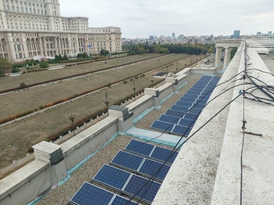 ministerul mediului a repus in functiune sistemul de panouri fotovoltaice instalat pe cladirea institutiei 6ace4d8369063