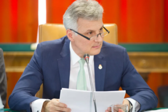 ministrul propus pentru economie daniel zamfir crede ca posta romana poate sa faca mai mult profit si anunta o posibila schimbare a conducerii primul as va fi un audit al companiei 6ad6367e4d2bb